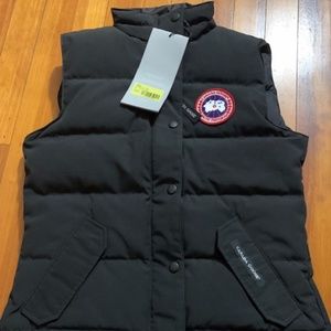 NWT Canada Goose Women Freestyle Black Vest - Small